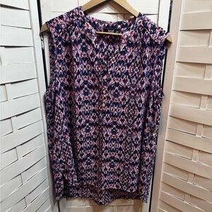 NWT a.n.a French Fuchsia Ikat Kaleidoscope Tank Blouse